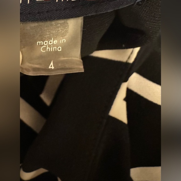 NWT Tommy Hilfiger black & white patterned sleeveless sheath, tunic style dress - Picture 9 of 11